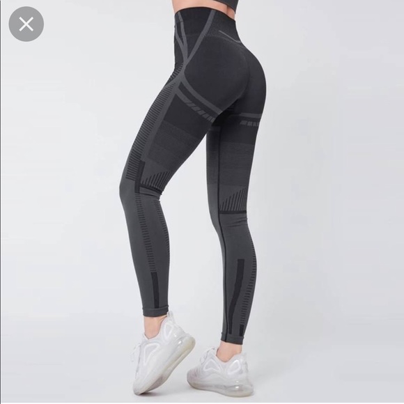 Gymshark Geo Seamless Leggings - Picture 1 of 5
